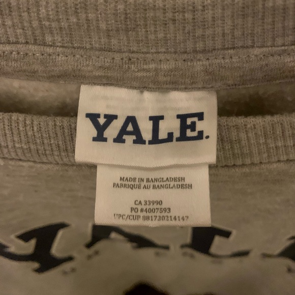 YALE sweatshirt Woman’s Size Small - Picture 4 of 4